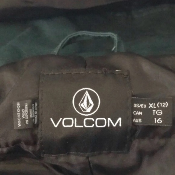 NWT Women’s Volcom Jacket - Picture 9 of 11